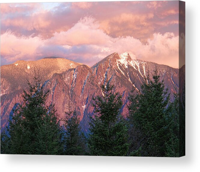Mount Si Acrylic Print featuring the photograph North Bend Washington Sunset 2 by Helaine Cummins
