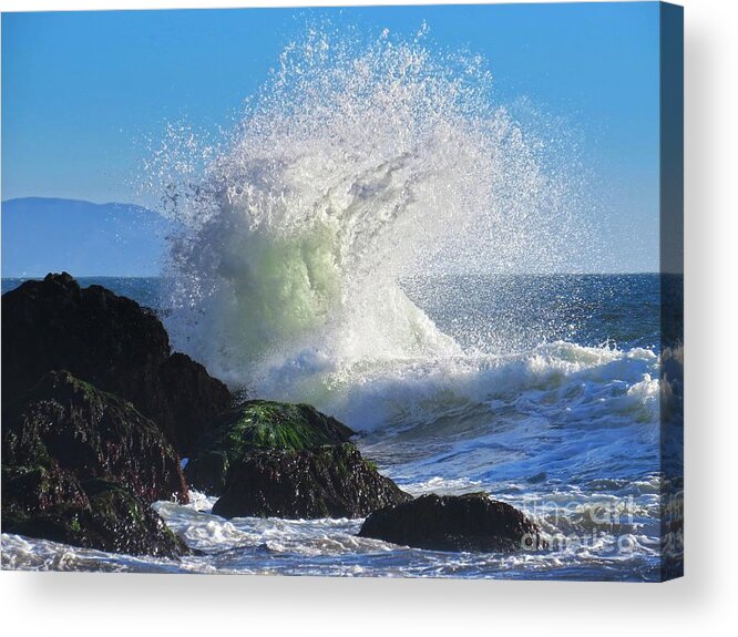 Ocean Waves Acrylic Print featuring the photograph Smashing Wave by Scott Cameron