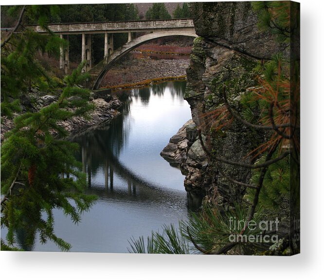 Art For The Wall...patzer Photography Acrylic Print featuring the photograph Scenic Fashion by Greg Patzer