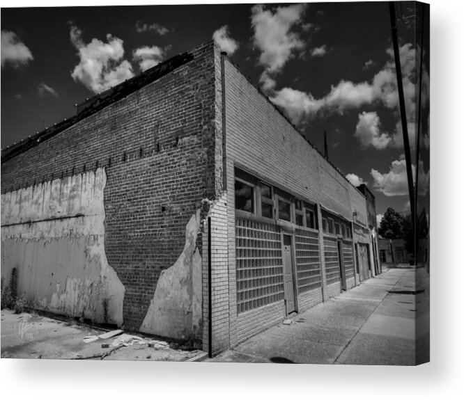 Clarksdale Mississippi Acrylic Print featuring the photograph Downtown Clarksdale 001 BW by Lance Vaughn
