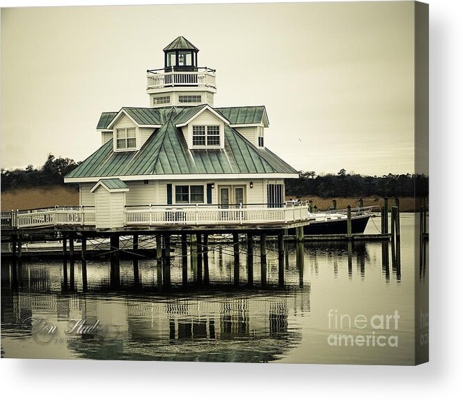  Acrylic Print featuring the photograph Eating On The River by Melissa Messick