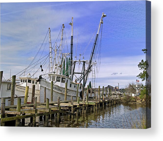 Georgetown Acrylic Print featuring the photograph Georgetown Shrimper by Mike Covington