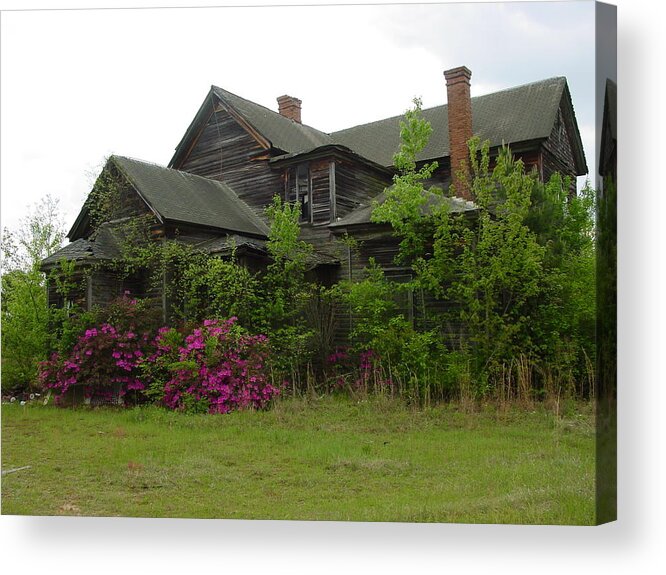 House Acrylic Print featuring the photograph Majestic Old House by Quwatha Valentine