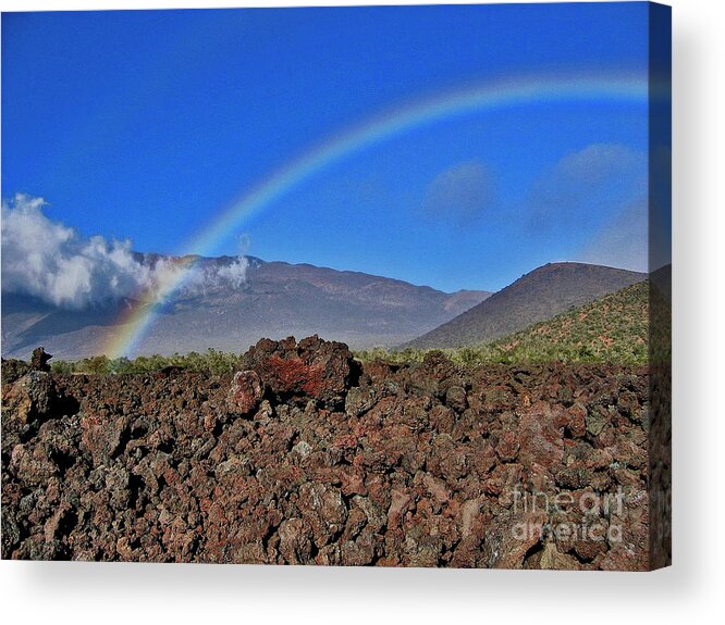 Hawaiian Rainbow Acrylic Print featuring the photograph Mountain Rainbow by Bette Phelan