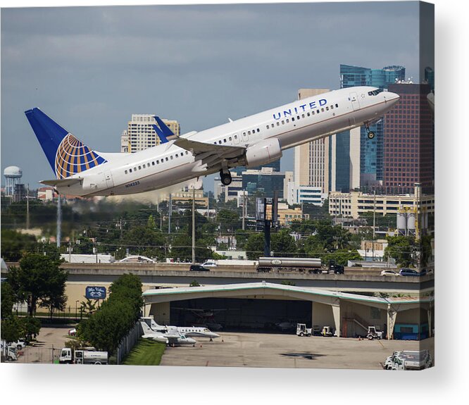 United Acrylic Print featuring the photograph United Airlines by Dart Humeston