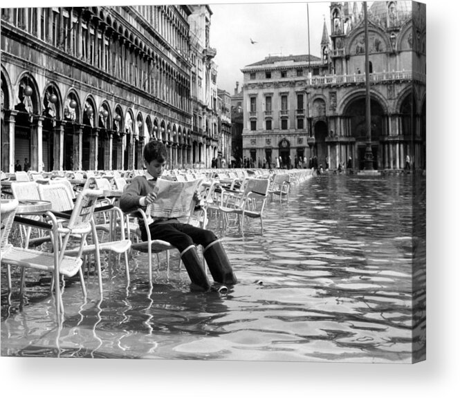 Horizontal Acrylic Print featuring the photograph Flood In Venice, 1961 by Keystone-france