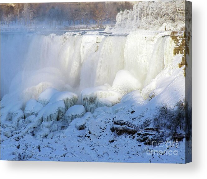 Canada Acrylic Print featuring the photograph Niagara Falls in Winter by Phil Banks
