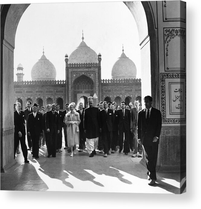 Mosque Acrylic Print featuring the photograph Lahore, Hm The Queen Elizabeth II by Keystone-france