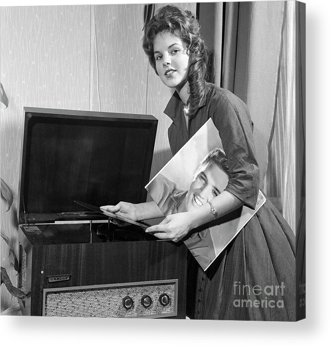 People Acrylic Print featuring the photograph Priscilla Beaulieu Playing An Elvis by Bettmann