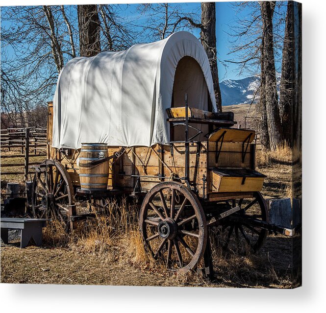 Covered Wagon Acrylic Print featuring the photograph Chuck Wagon by Paul Freidlund