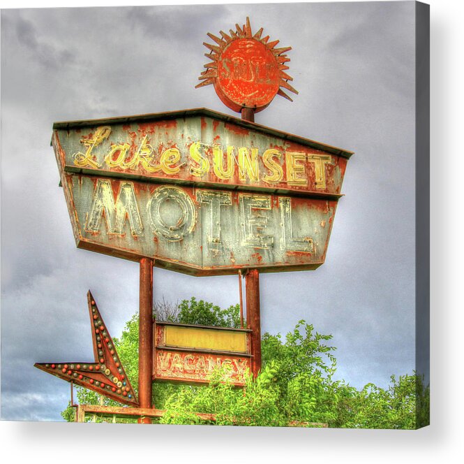 Motel Acrylic Print featuring the photograph Vacancies For Sure by J Laughlin