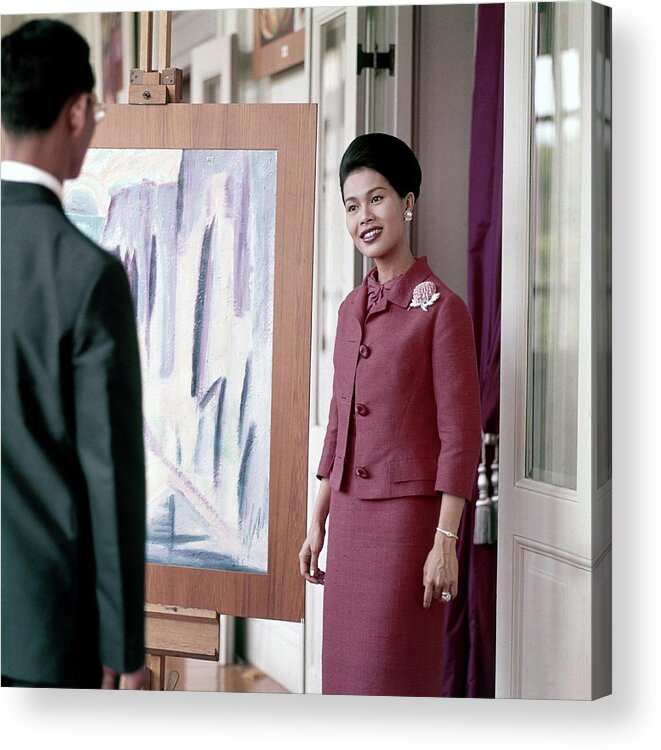 Royalty Acrylic Print featuring the photograph Queen Sirikit Of Thailand Looking At A Painting by Henry Clarke