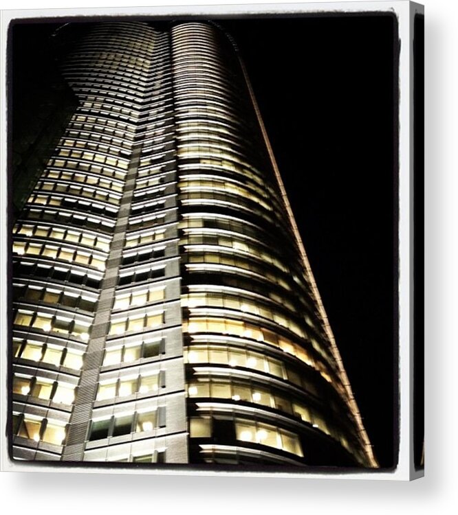  Acrylic Print featuring the photograph Building In Roppongi, Tokyo by Cynthia Sipes