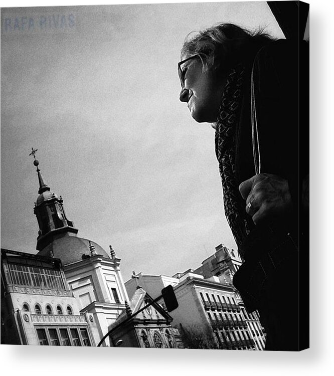 Streetphoto Acrylic Print featuring the photograph Facing The Sun Lady

#woman #lady by Rafa Rivas
