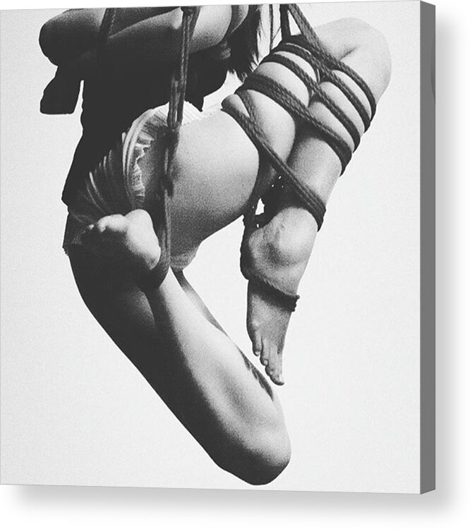 被写体 Acrylic Print featuring the photograph Shibari 「kazaguruma」

photo&rope: by Nana Shi