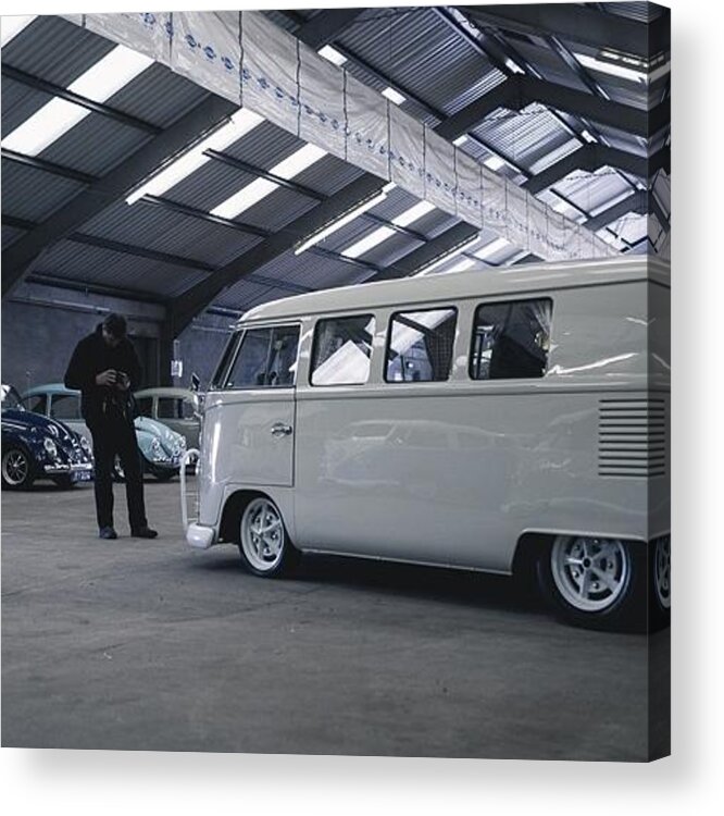 Volkswagen Microbus Acrylic Print featuring the photograph Volkswagen Microbus by Mariel Mcmeeking