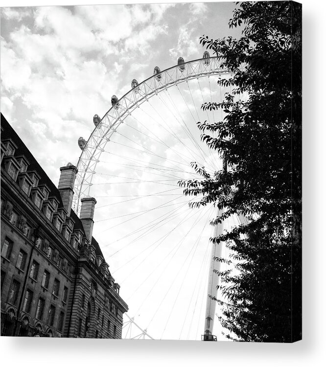 London Acrylic Print featuring the photograph London Scene IIi #1 by Emily Navas