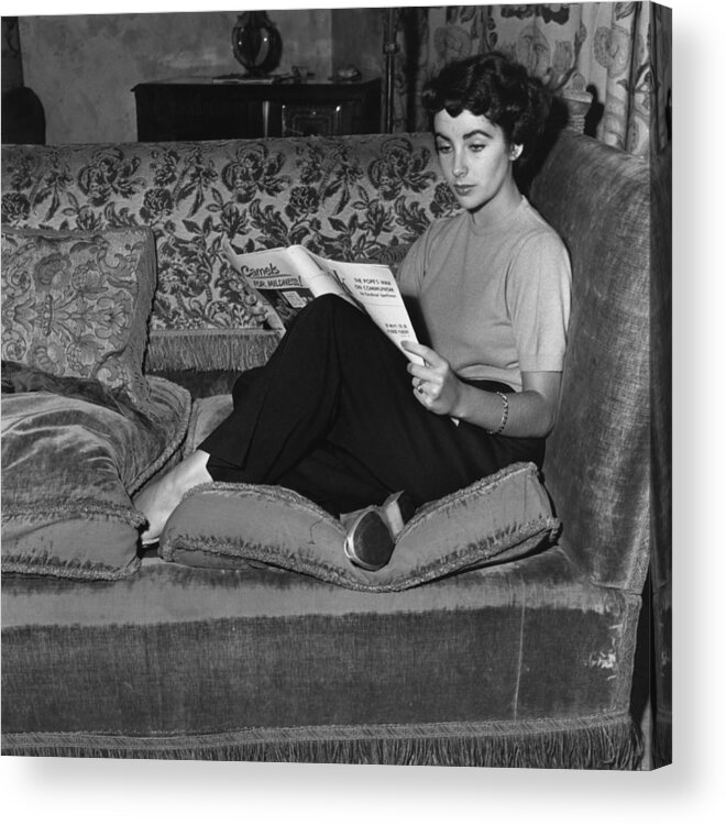 People Acrylic Print featuring the photograph Liz Taylor #2 by Archive Photos