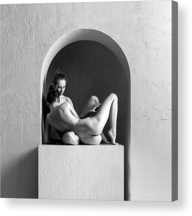 Nudeart Acrylic Print featuring the photograph Couple In The Arch by Aurimas Valevi?ius