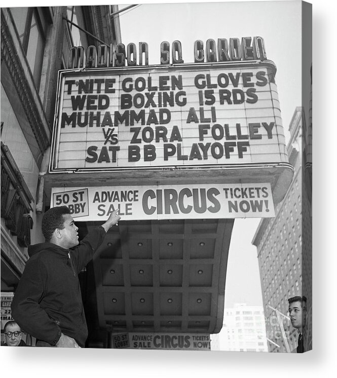 People Acrylic Print featuring the photograph Muhammad Ali Pointing To Fight Marquee by Bettmann