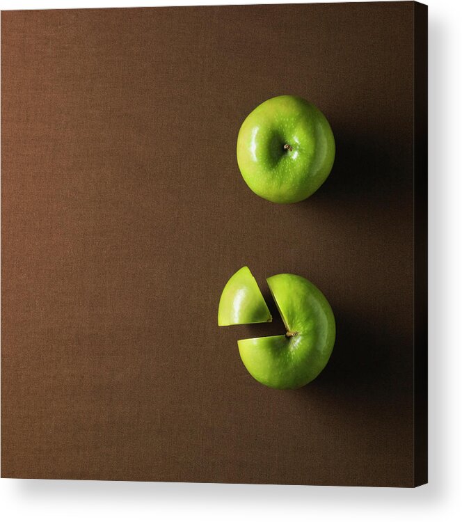 https://render.fineartamerica.com/images/rendered/default/acrylic-print/8/8/hangingwire/break/images/artworkimages/medium/2/organic-granny-smith-apples-monica-rodriguez.jpg