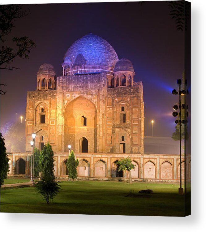 Scenics Acrylic Print featuring the photograph Tomb In Delhi by Karenmassier