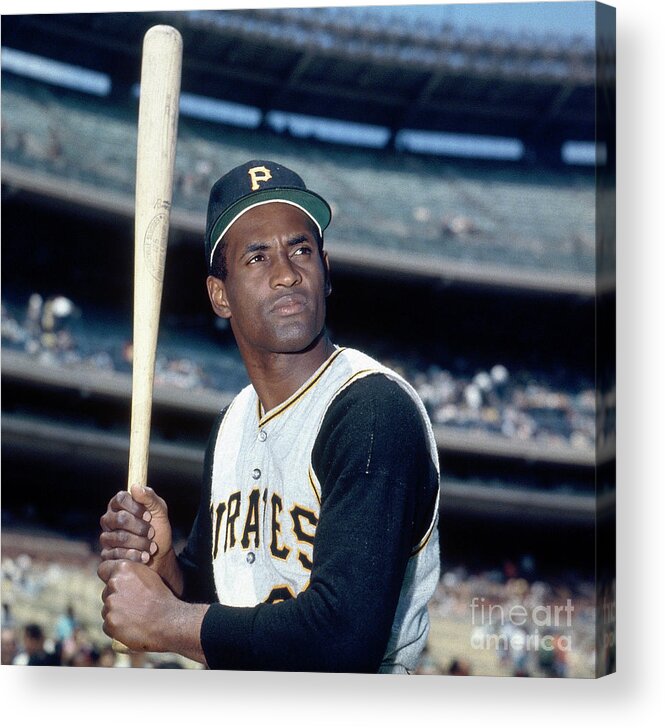 National League Baseball Acrylic Print featuring the photograph Roberto Clemente by Louis Requena