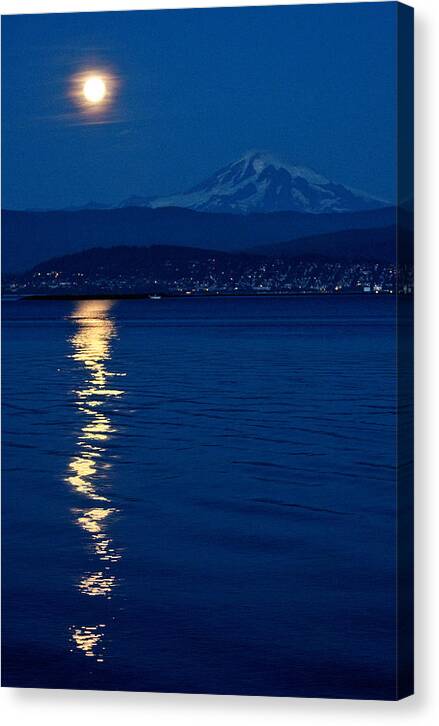 Mount Baker Canvas Print featuring the photograph Harvest Moon Rising by Paul Conrad