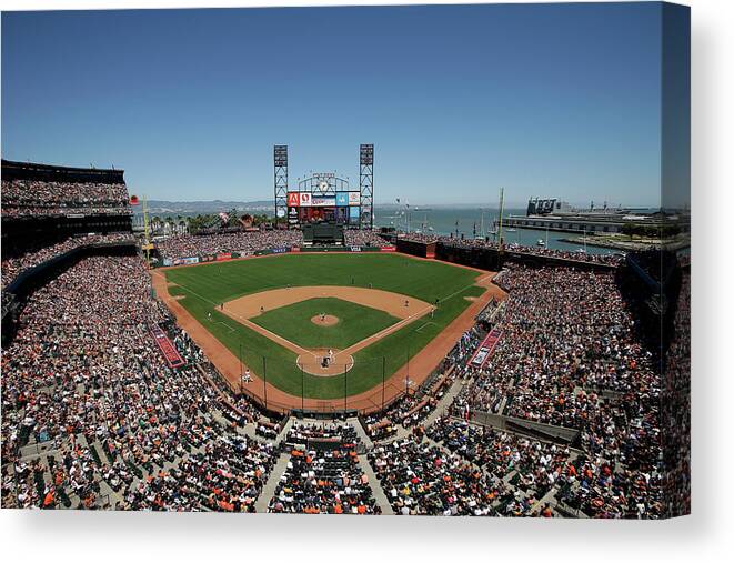 San Francisco Canvas Print featuring the photograph Chicago Cubs V San Francisco Giants by Ezra Shaw