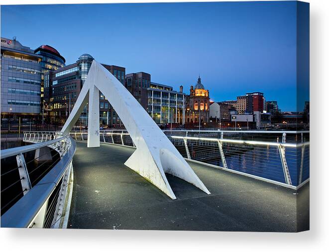 Cityscape Canvas Print featuring the photograph Dusk at Tradeston #1 by Stephen Taylor