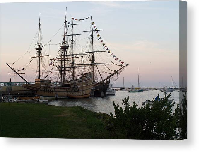 Mayflower Ii Canvas Print featuring the photograph Mayflower II #1 by John Hoey