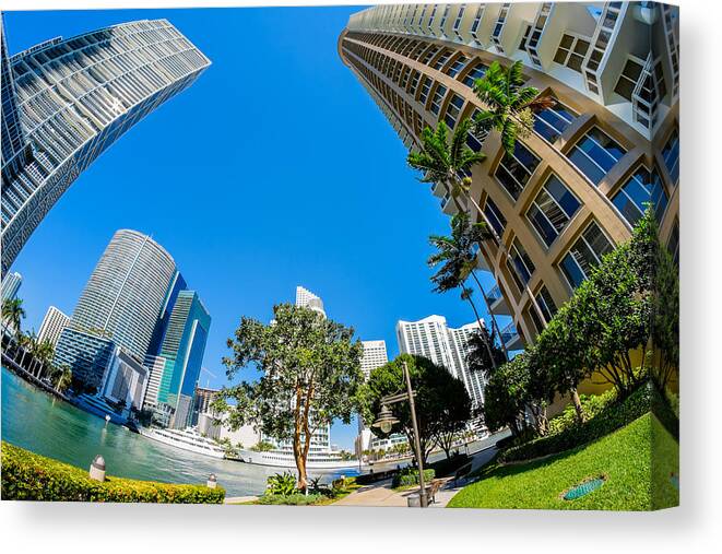 Architecture Canvas Print featuring the photograph Downtown Miami by Raul Rodriguez