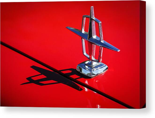 1967 Lincoln Continental Hood Ornament Canvas Print featuring the photograph 1967 Lincoln Continental Hood Ornament -1204c by Jill Reger