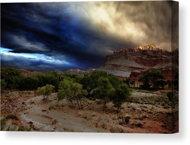 Pitol Reef National Park Canvas Print featuring the photograph Capitol Reef National Park #2 by Mark Smith