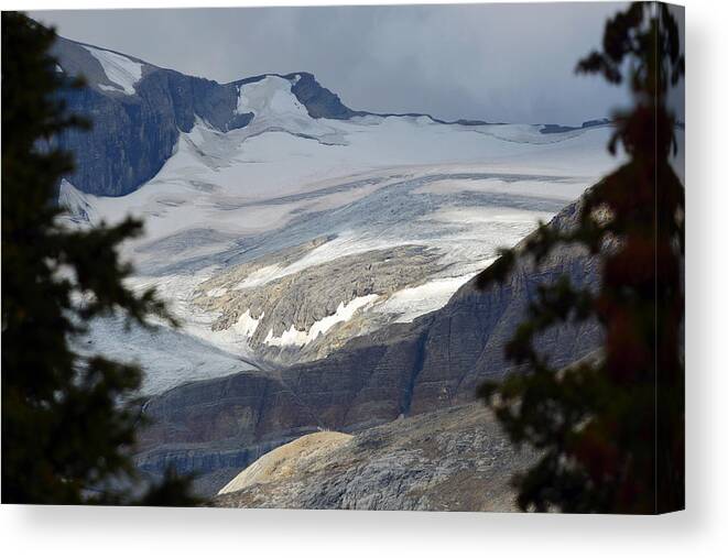 Banff Canvas Print featuring the photograph Icefield #2 by Yue Wang