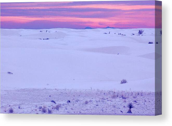 White Sands National Monument Photo Canvas Print featuring the photograph White Sands New Mexico #2 by Bob Pardue