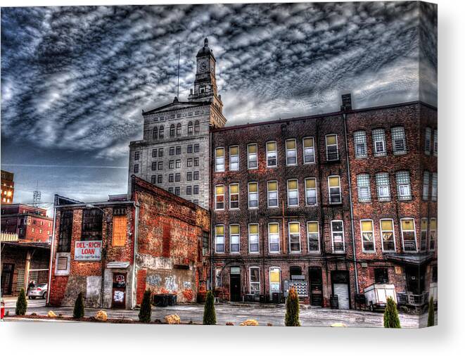 Davenport Canvas Print featuring the photograph Alley View by Ray Congrove