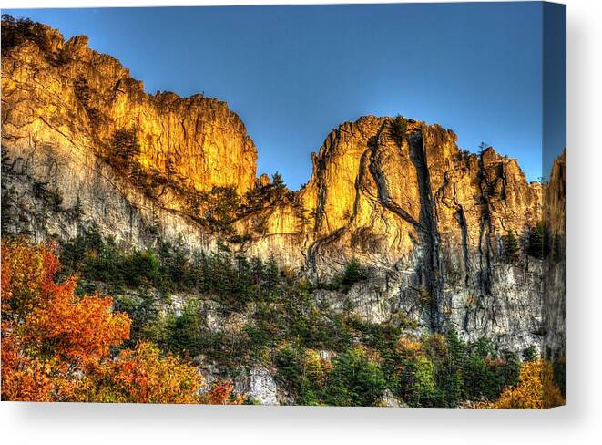West Virginia Canvas Print featuring the photograph Alpenglow at Days End Seneca Rocks - Seneca Rocks National Recreation Area WV Autumn Early Evening by Michael Mazaika