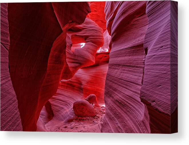 Antelope Canyon Canvas Print featuring the photograph Antelope Canyon Mummy 2 by Jonathan Davison