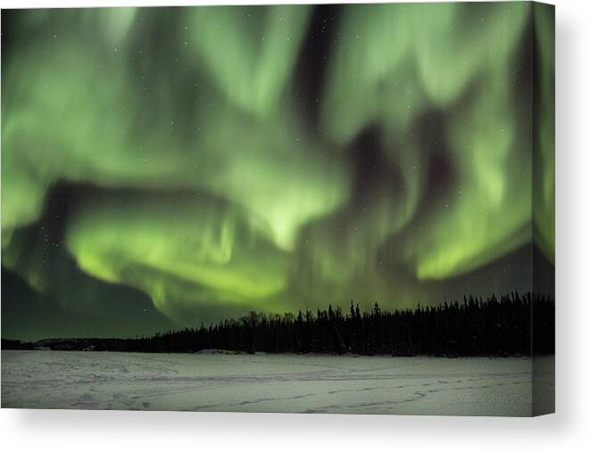Scenics Canvas Print featuring the photograph Aurora Borealis Over Vee Lake by Valerie Ann Pond