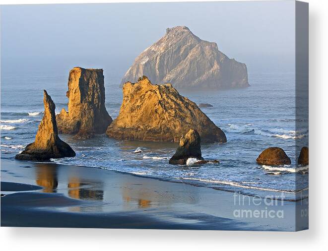 Bandon Canvas Print featuring the photograph Balcony View by Bill Singleton