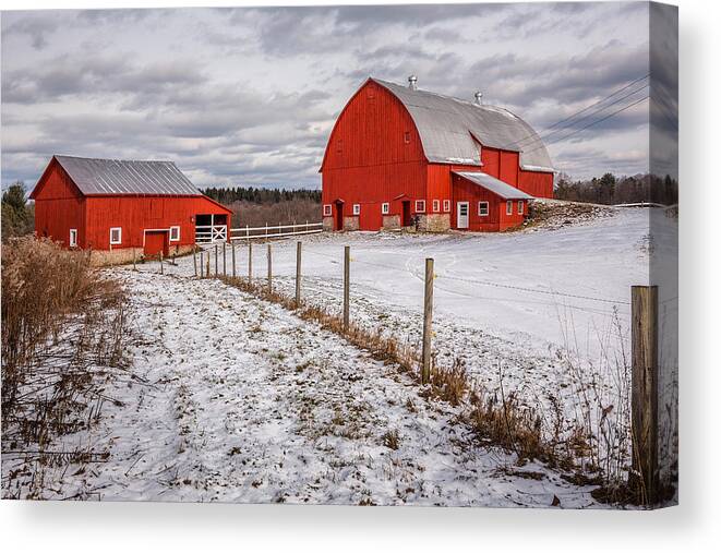 Barn Canvas Print featuring the photograph Barns of New York by Everet Regal