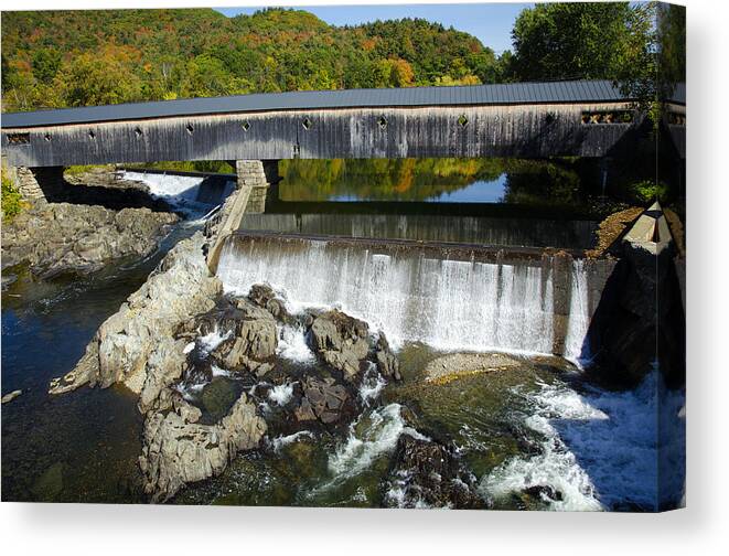 Autumn Canvas Print featuring the photograph Bath Haverhill Covered Bridge in Autumn by Donna Doherty