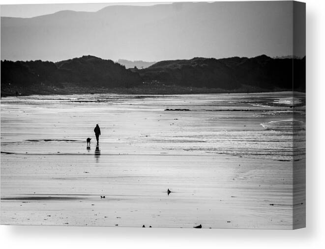 Beach Canvas Print featuring the photograph Beach Walk by Mark Callanan