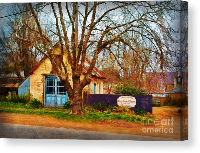 Historic Canvas Print featuring the photograph Braidwood Times by Stuart Row