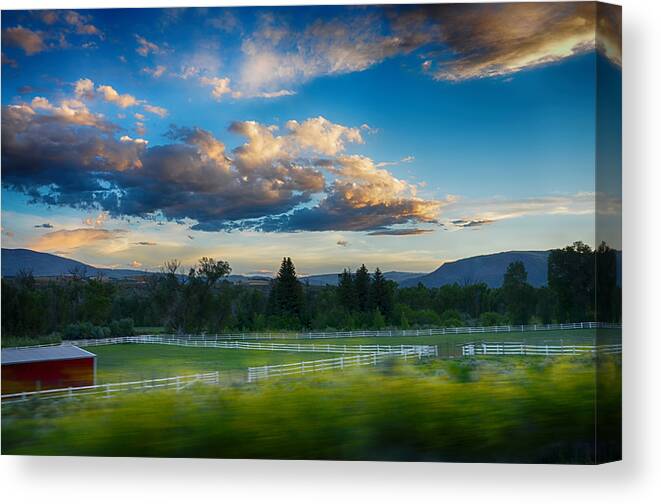 Colorado Sunset Canvas Print featuring the photograph Breathtaking Colorado Sunset 1 by Angelina Tamez