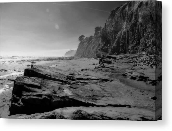Seascape Canvas Print featuring the photograph California Coast by Jim McCullaugh