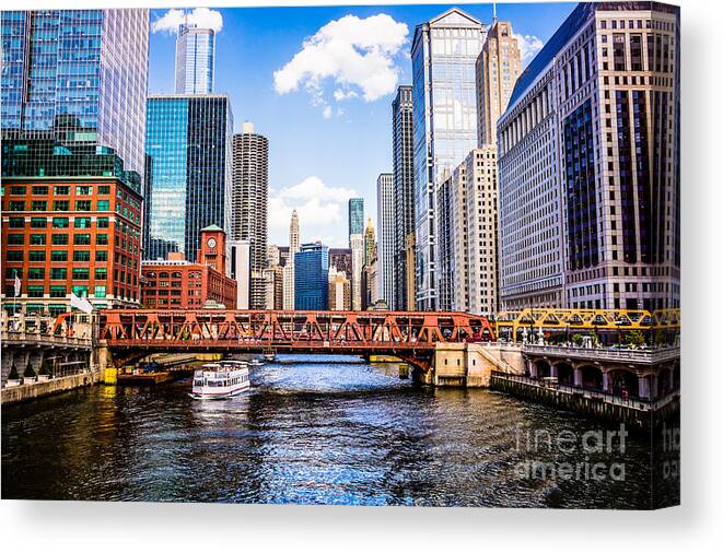 America Canvas Print featuring the photograph Chicago Cityscape at Wells Street Bridge by Paul Velgos