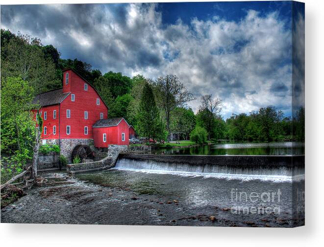 Countryside Canvas Print featuring the photograph Clinton Red Mill House by Lee Dos Santos