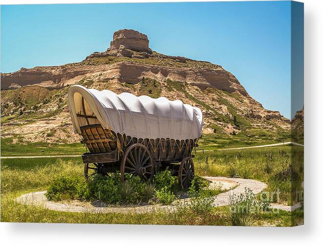 Travel Canvas Print featuring the photograph Covered Wagon at Scotts Bluff National Monument by Sue Smith